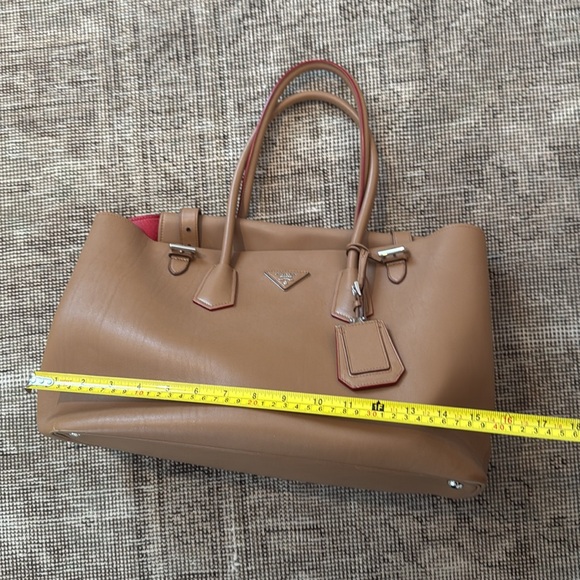 Prada Saffiano top handle large bag - Picture 6 of 10